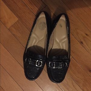 Comfortable business shoes